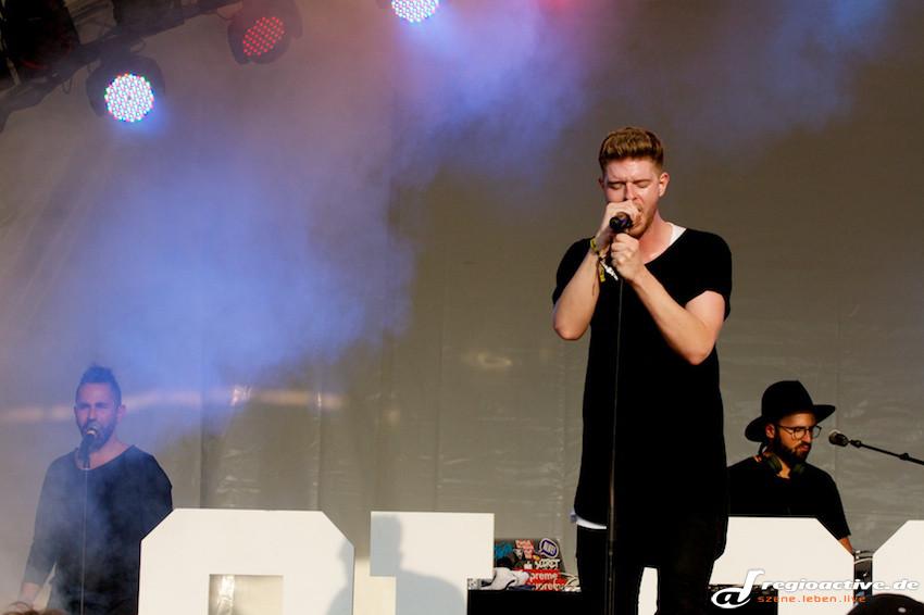 Olson (live beim Berlin Festival 2014)