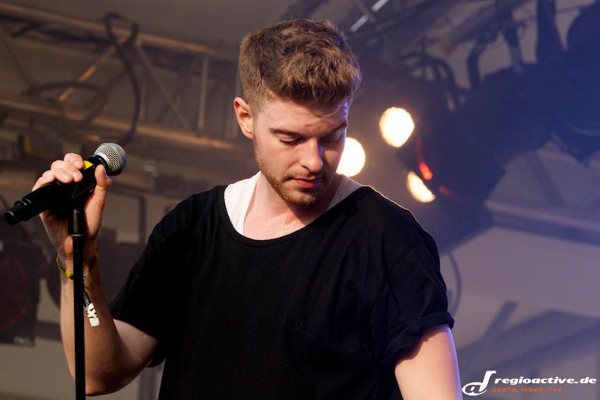 Olson (live beim Berlin Festival 2014)