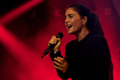 Stimmstark - Fotos: Jessie Ware live beim Berlin Festival 2014 