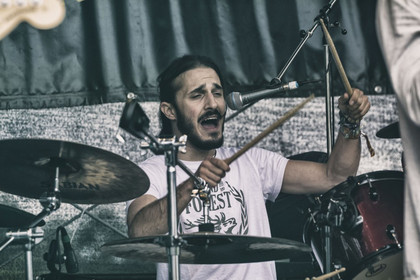 Oberkörperfrei - Fotos: Gembala live beim Soundgarden Festival 2014 