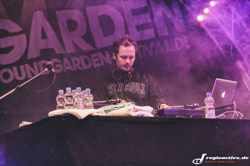 Weekend (live beim Soundgarden Festival, 2014)