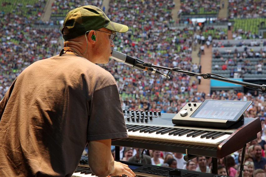 Keyboarder Neil Palmer nutze u.a. den Klassiker MD 441